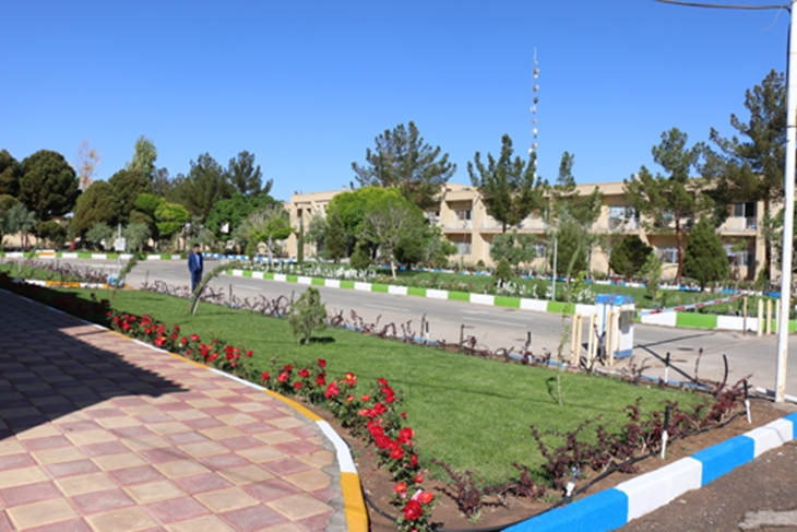 بهسازی فضای فیزیکی و فضای سبز ستاد مرکزی دانشگاه